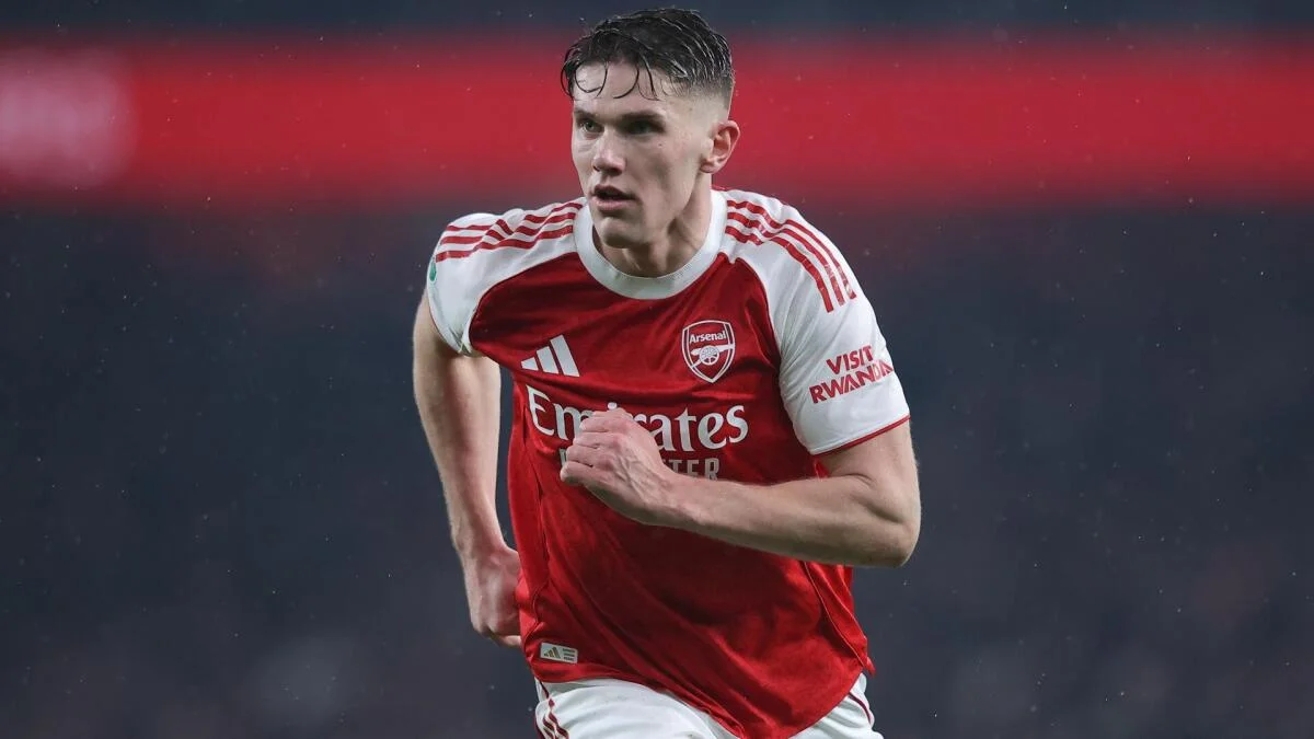 Arsenal and Brentford clash in battle for Premier League title, with focus on Champions League qualification