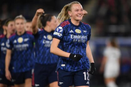 UEFA Women's Champions League play-offs: Arsenal peak at the perfect time. Manchester United defeat Atletico Madrid
