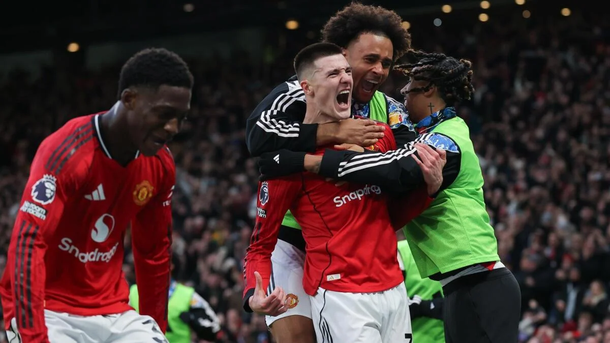 Manchester United's Champions League aspirations back on track after dramatic win against Fulham