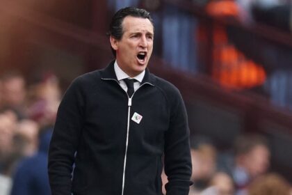 Aston Villa begin contract negotiations with 'commander' talent who will be a blow to Leeds United