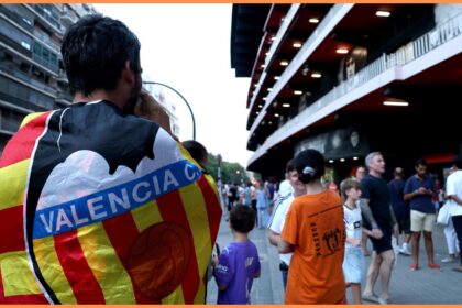 Valencia fans outside stadium