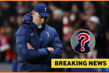 Igor Tudor looks on during Tottenham