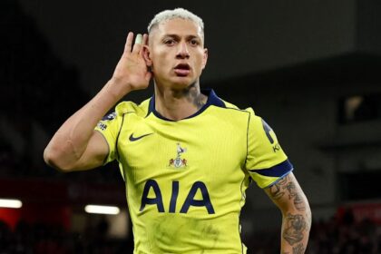 Carragher slams Vicario's performance in Liverpool-Tottenham draw