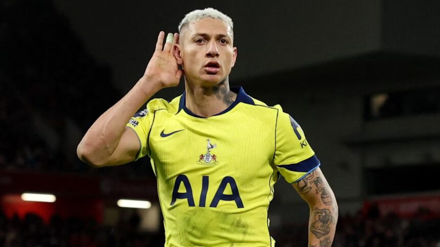 Carragher slams Vicario's performance in Liverpool-Tottenham draw