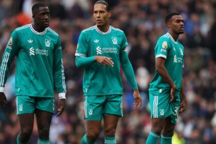 FSG signs new Van Dijk