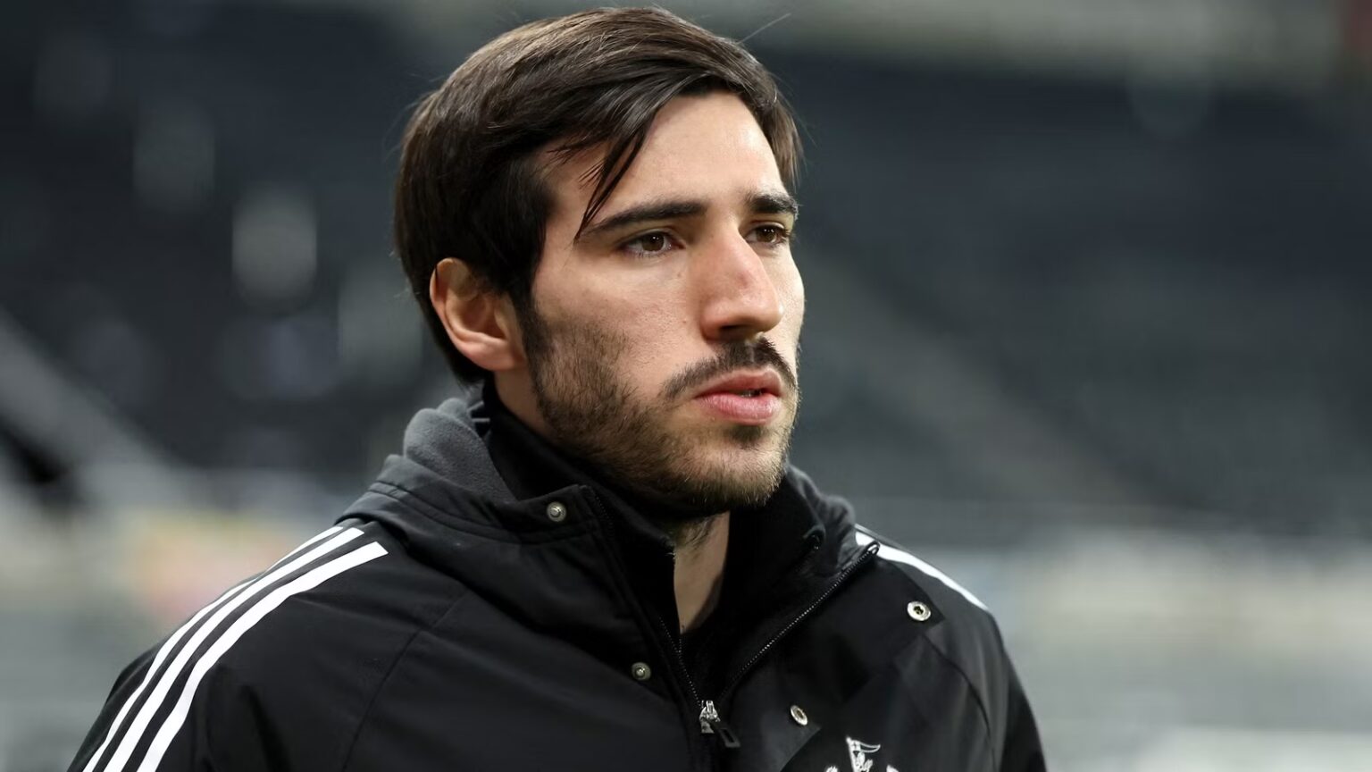 Manchester United set £100m 'warrior' as top target