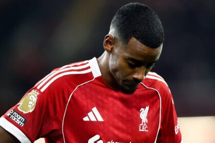 Sunderland are in open talks to sign their version of Alexander Isak this summer