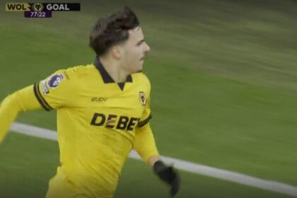 Rodrigo Gomes celebrating