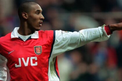 Arsenal begin talks to sign modern-day Anelka