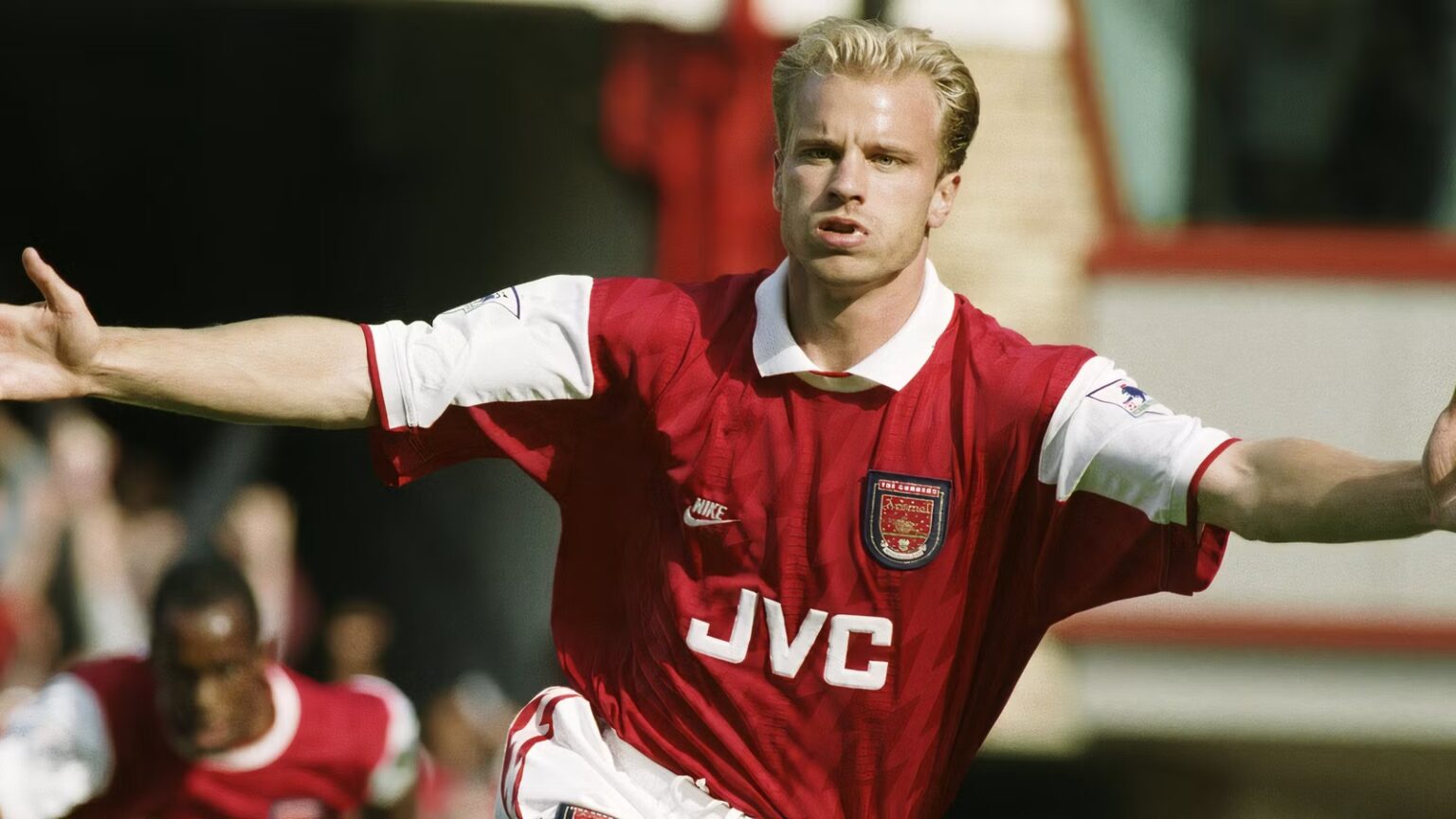 Arsenal begin work on signing £104m forward to become the next Bergkamp