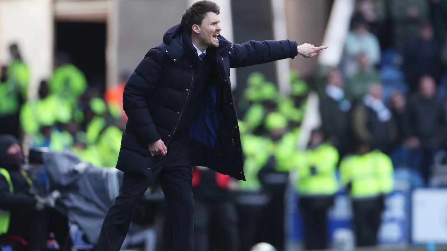 Danny Rolle has urged Rangers to sign the £20m former Sheffield Wednesday star, describing him as 'outstanding'.