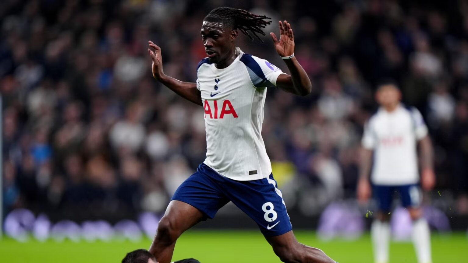 De Zerbi has 'young Declan Rice' who could end Bissouma's Spurs career