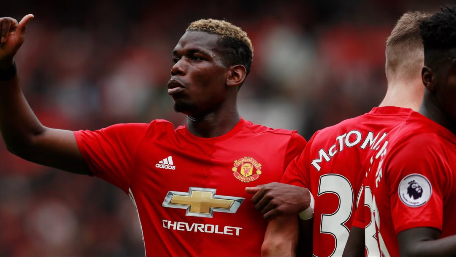 Man United could accept £38m bid for new Pogba