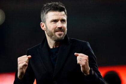 Manchester United ready to hire Klopp as Carrick's replacement