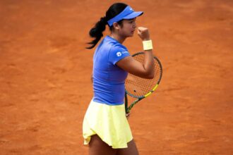 Alex Eara wins Italian Open opening match over Magdalena French