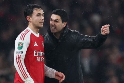 Arsenal hold contract talks with Premier League star for £70m