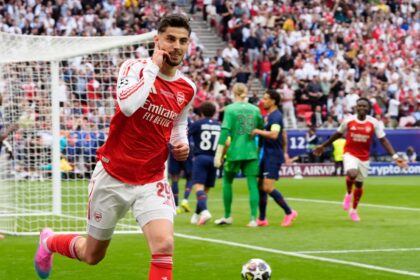Arsenal submit £86m bid for new striker