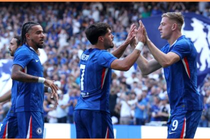 Chelsea players celebrating