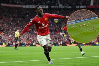 Kobbie Mainoo celebrates his winner vs Liverpool