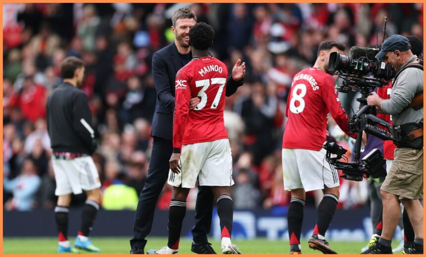 Michael Carrick and Kobbie Mainoo