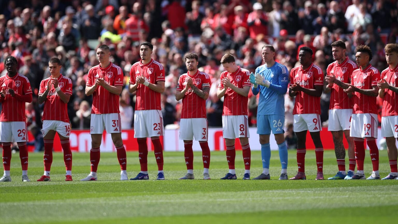 Former £100m star chooses Nottingham Forest over Spurs and Manchester United