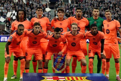 Former Barcelona manager talks with Manchester United, 'delighted' to join