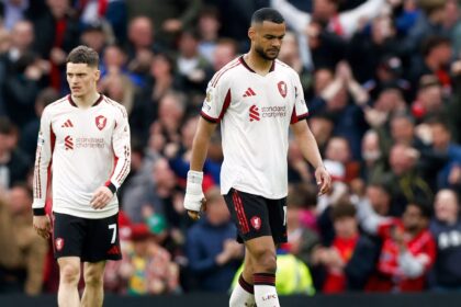 Liverpool hold contract talks with 'one of the best LWs in the world'