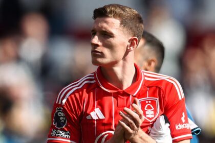 Man City discuss signing Chelsea ace worth over £100m to replace Elliott Anderson
