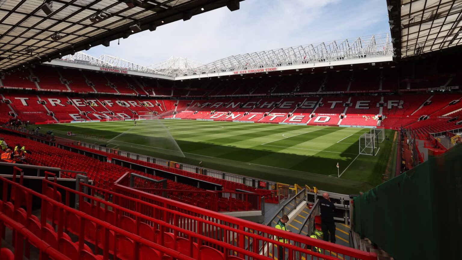Manchester United offer England star a chance to build a £300m frontline, available now