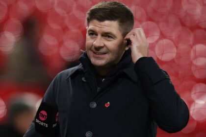 Sir Alex Ferguson says Rangers legend is better than Steven Gerrard