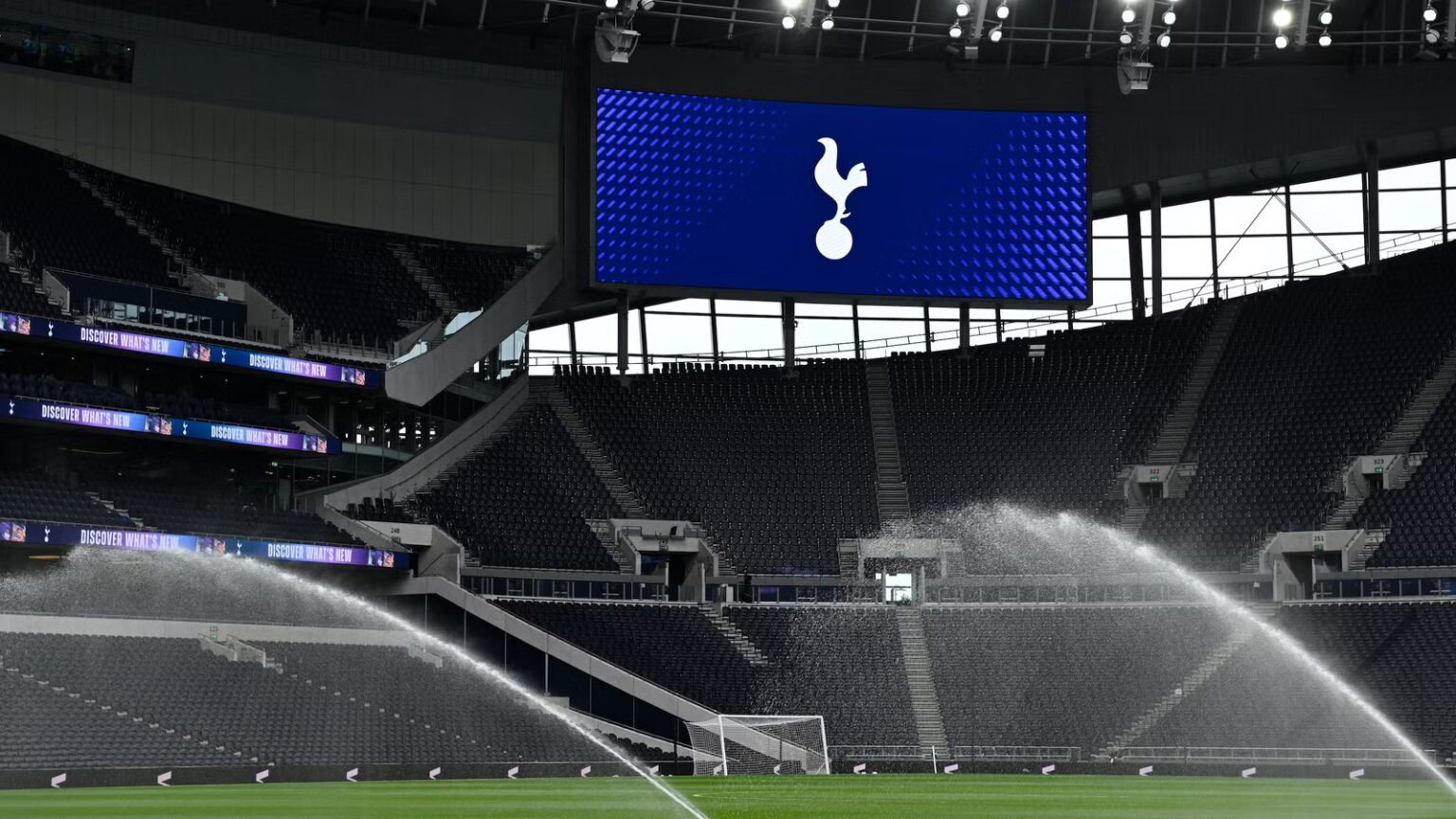Tottenham receive green light from club and player to sign £70m Brazilian player