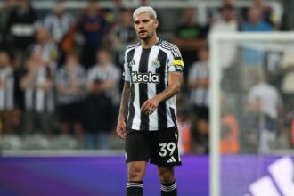 Arsenal in talks over £100m 'machine' deal