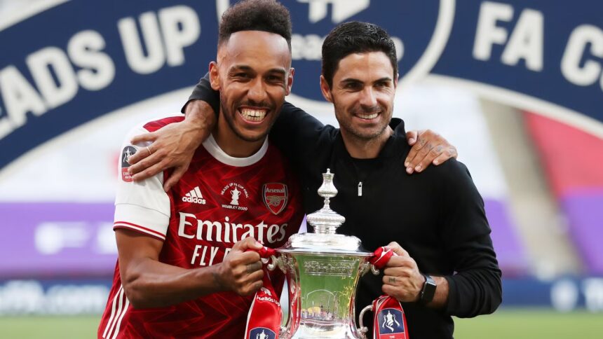 Arsenal open for £130m superstar signing