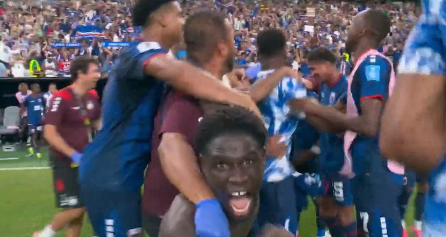 Video: The insane scene that sealed Cape Verde's place in the World Cup finals