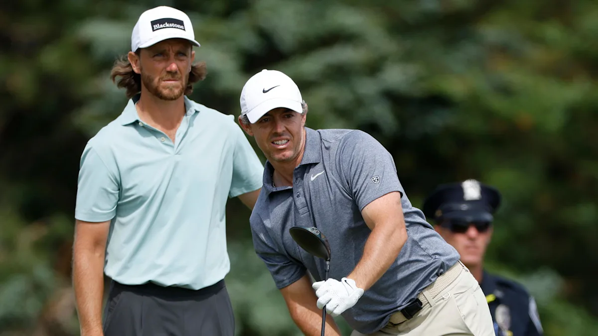 Clark wins US Open as wind hinders McIlroy and Scheffler