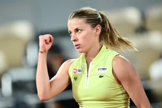 French Open: Maja Chwalinska continues her miraculous run and advances to the final with victory over Diana Schneider