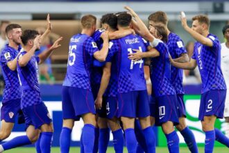 Manchester United focus on Croatia star Martin Baturina after Leeds reject bid