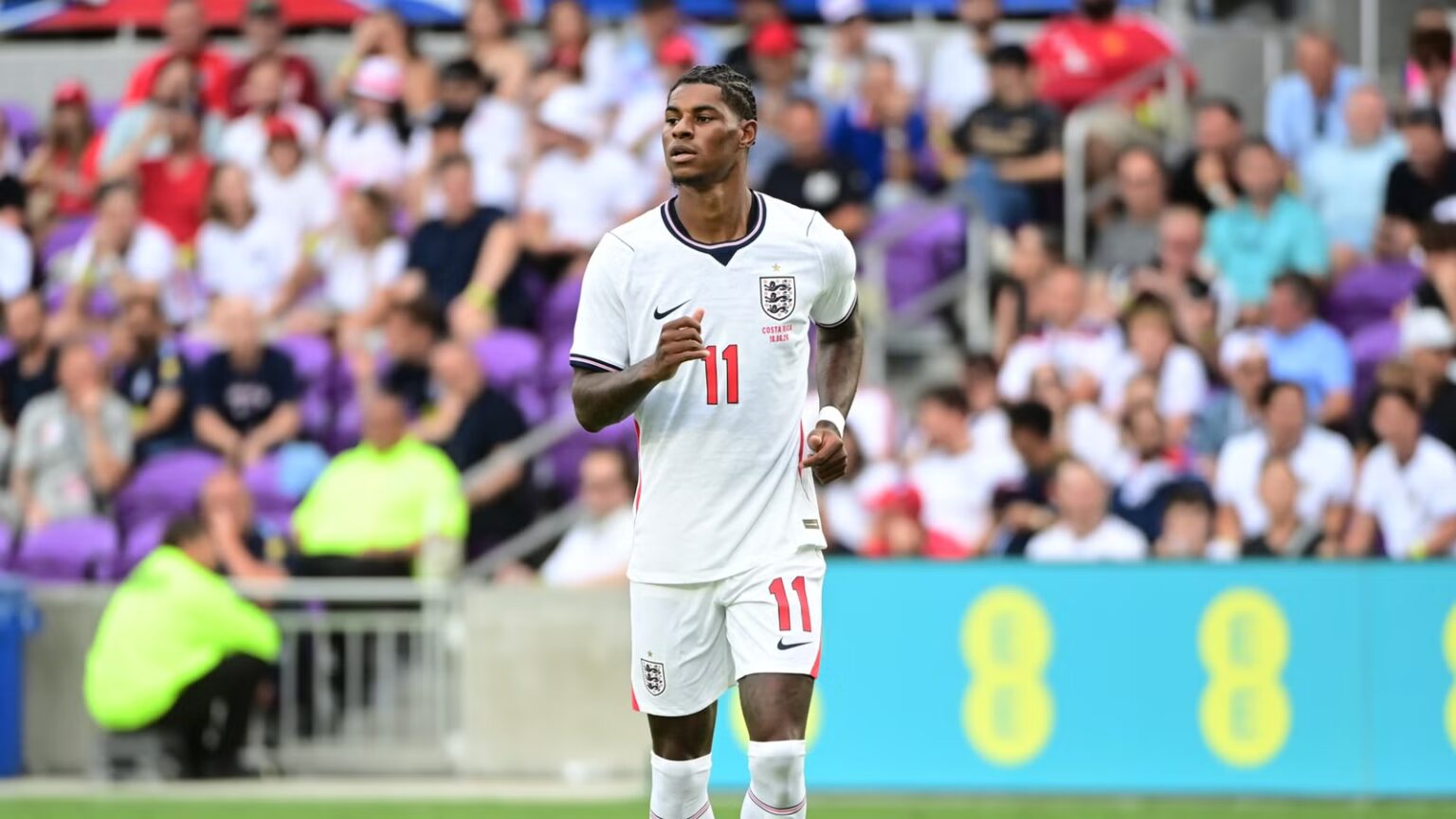 Manchester United officially move to sign £50m winger