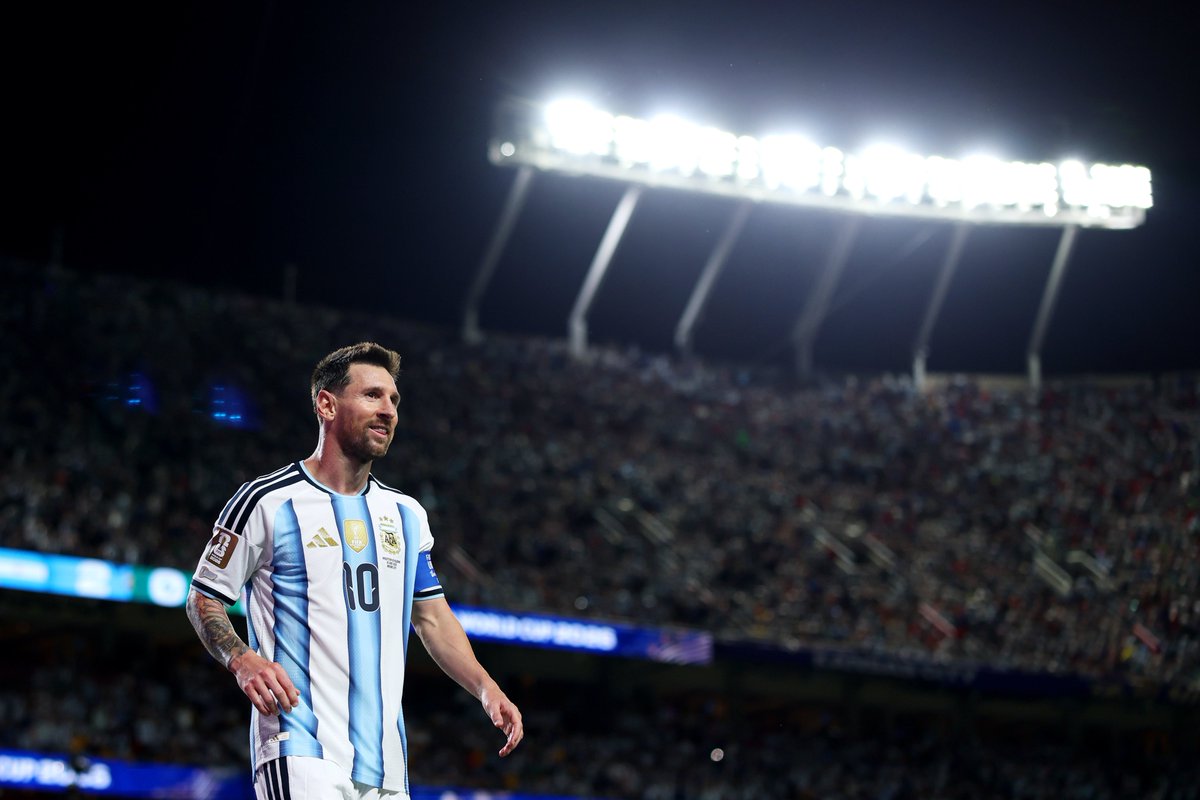 Argentine reporter resigns after reports of Lionel Messi's father's health