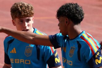 Newcastle could accept £39m bid to sign bigger talent than Munoz
