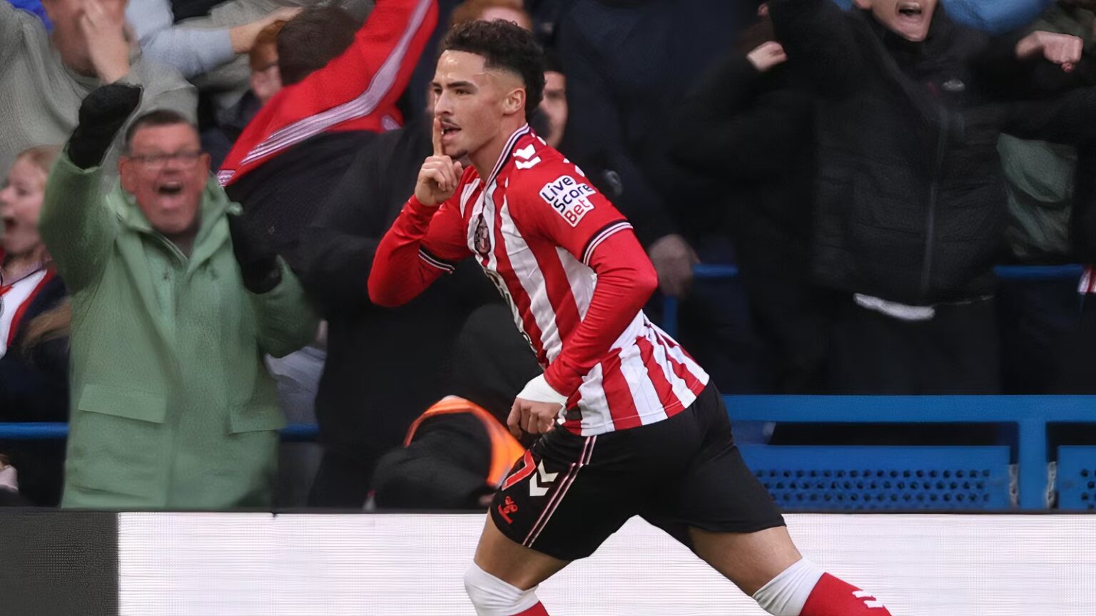 Sunderland in contract talks with 'spectacular' £26m star