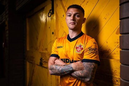 Kieran Trippier poses for picture