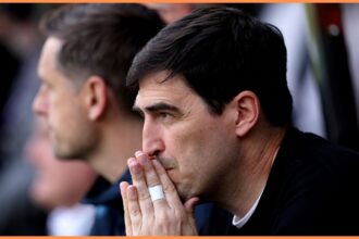 Andoni Iraola looks on during Bournemouth