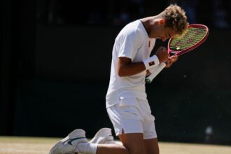 American qualifier Jordan Lee (16) wins Wimbledon men's title
