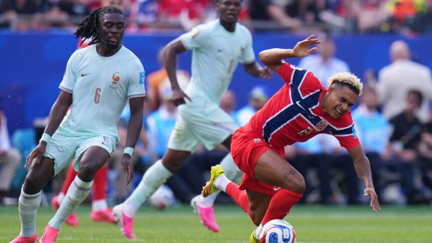 Aston Villa begin contract negotiations with 'France's best midfielder' ahead of Man United