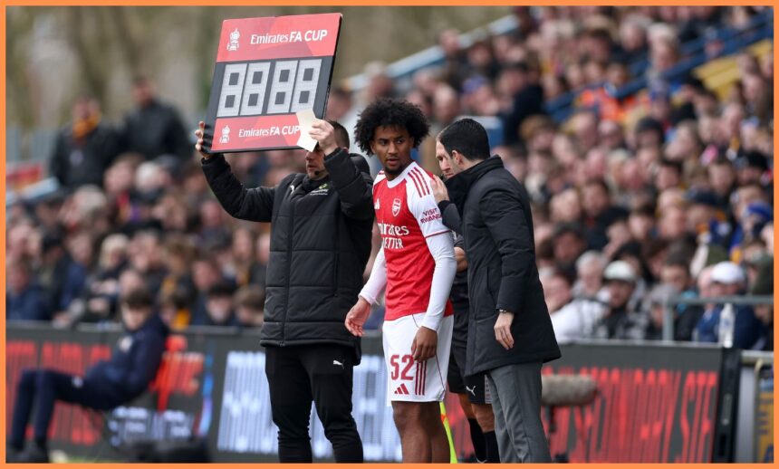 Jaden Dixon is subbed on by Arsenal manager Mikel Arteta