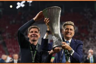 Oliver Glasner with the Europa Conference League trophy