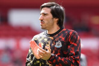 Newcastle are in contract talks with Johan Manzambi to replace Sandro Tonali