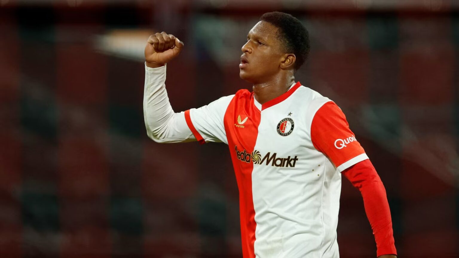 Nottingham Forest give green light to sign Zivairo Reid