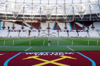 West Ham and Hull City are competing for 'unplayable' former Arsenal forward